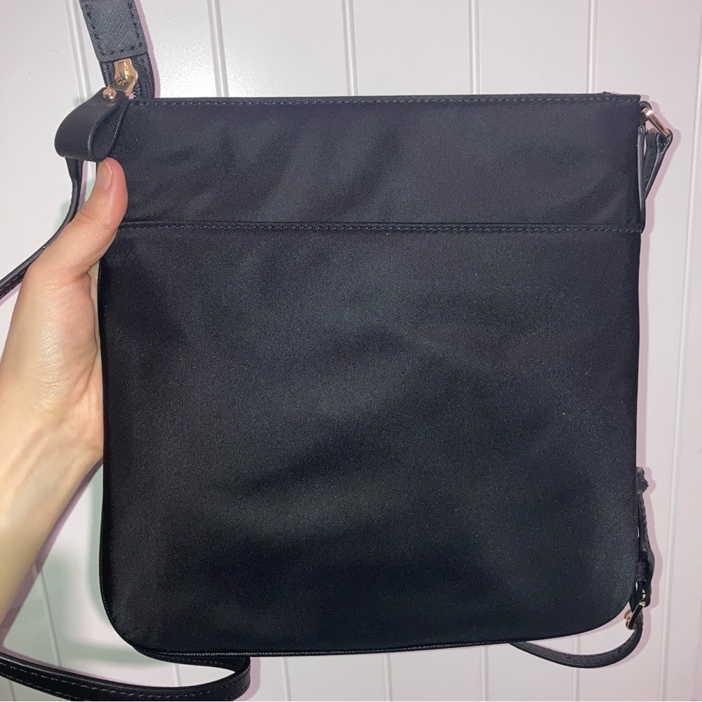 🆕 Michael Kors Kelsey Nylon Minimalist Black Crossbody Bag - Picture 4 of 13